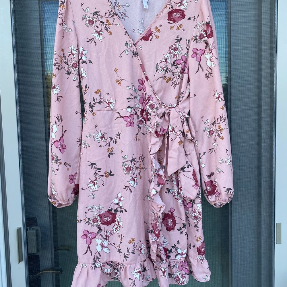 Gorgeous Long Sleeve Floral Wrap Dress with POCKETS